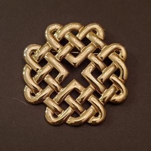 Vintage Brooch Celtic Design